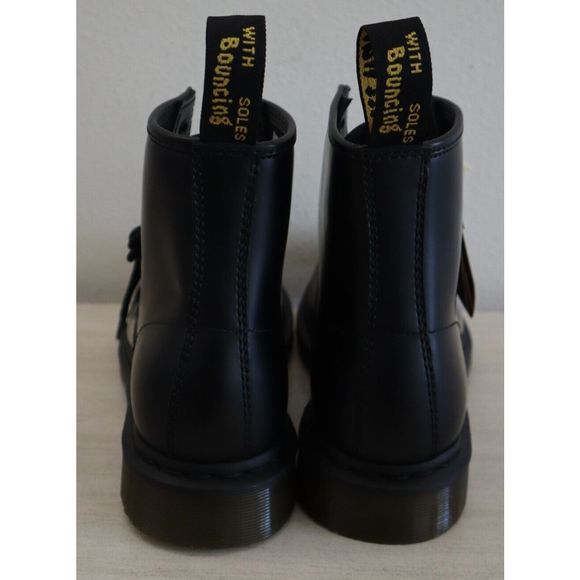 Dr. Martens Men 11 Women 12 Black 101 YS Smooth Leather Lace-Up Ankle Boots - Picture 4 of 12